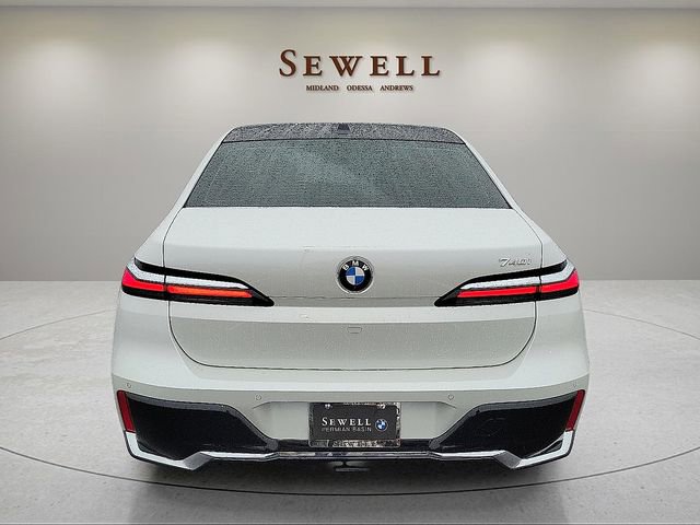 New 2026 BMW 740i RWD image 3