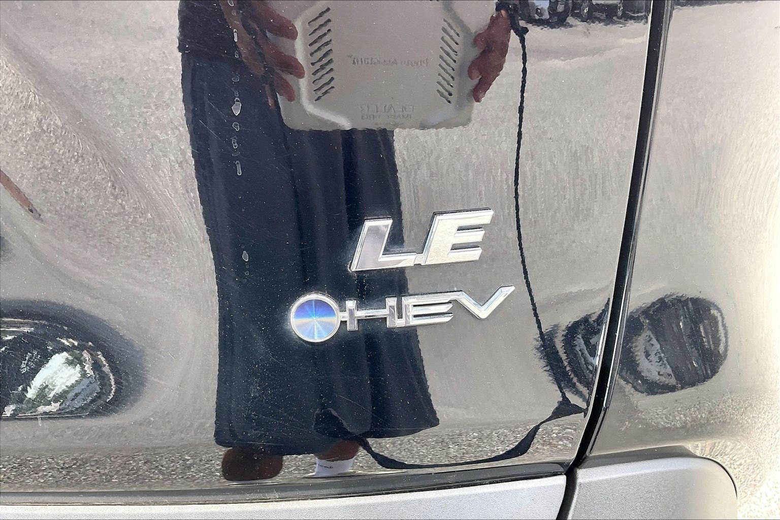 Used 2025 Toyota RAV4 LE AWD/4WD image 10