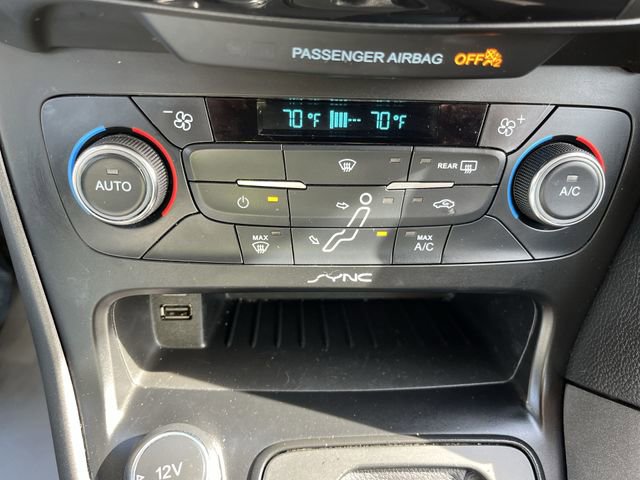 Used 2017 Ford Focus SEL image 19