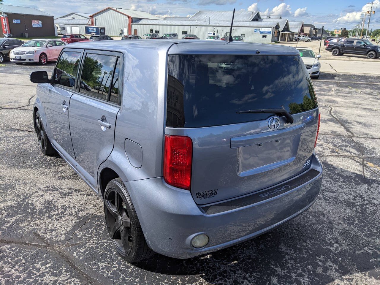 Used 2009 Scion xB FWD image 5