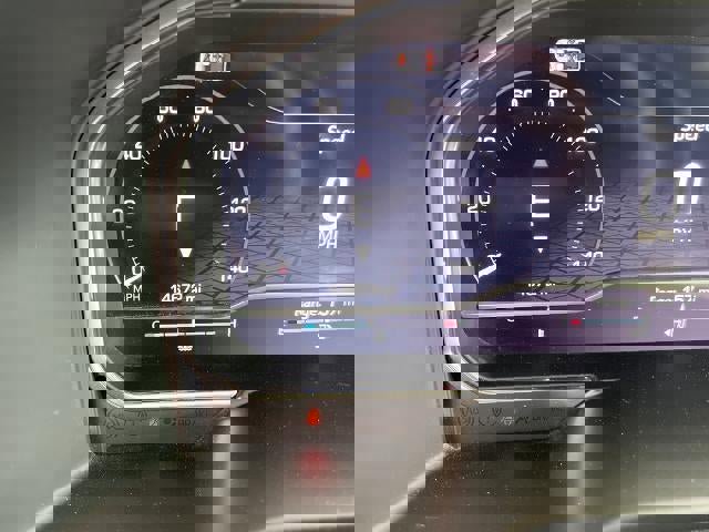 Used 2024 GMC Sierra 1500 AT4 w/ Technology Package image 8