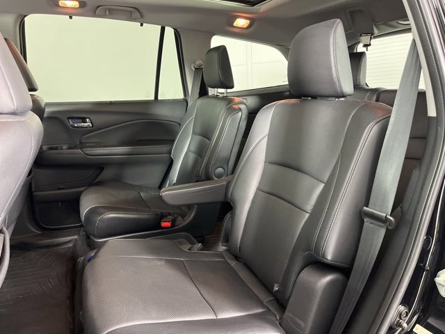 Used 2016 Honda Pilot Elite image 17