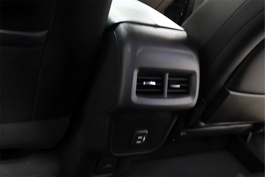 Used 2022 GMC Terrain SLT w/ Tech Package image 25