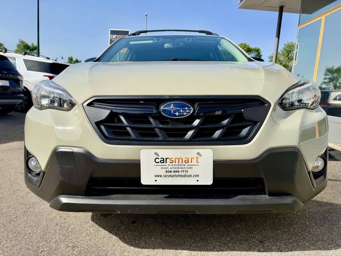 Used 2023 Subaru Crosstrek 2.0i Premium w/ Special Edition AWD/4WD image 5