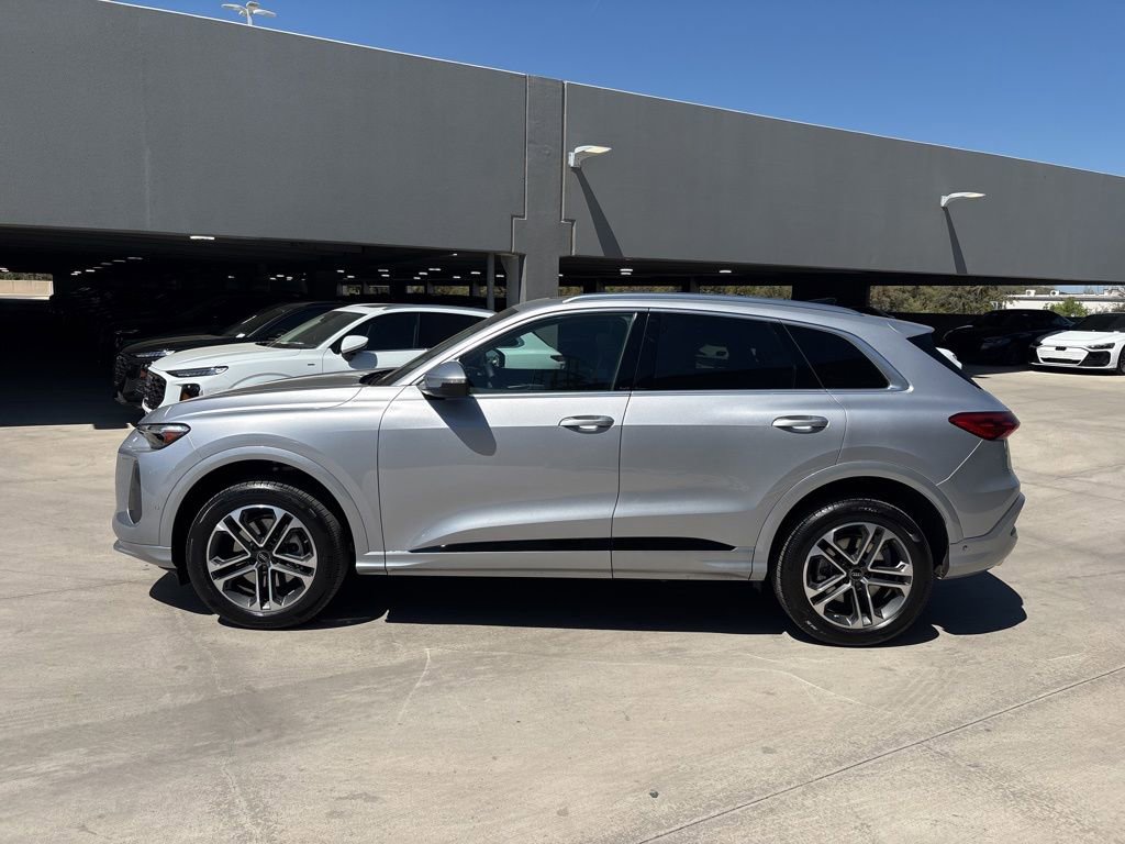 Certified 2025 Audi Q5 Premium Plus w/ Premium Plus image 9