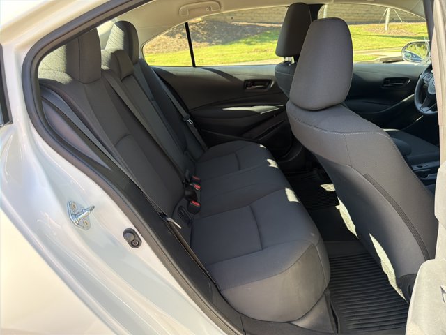 Used 2026 Toyota Corolla LE FWD image 15