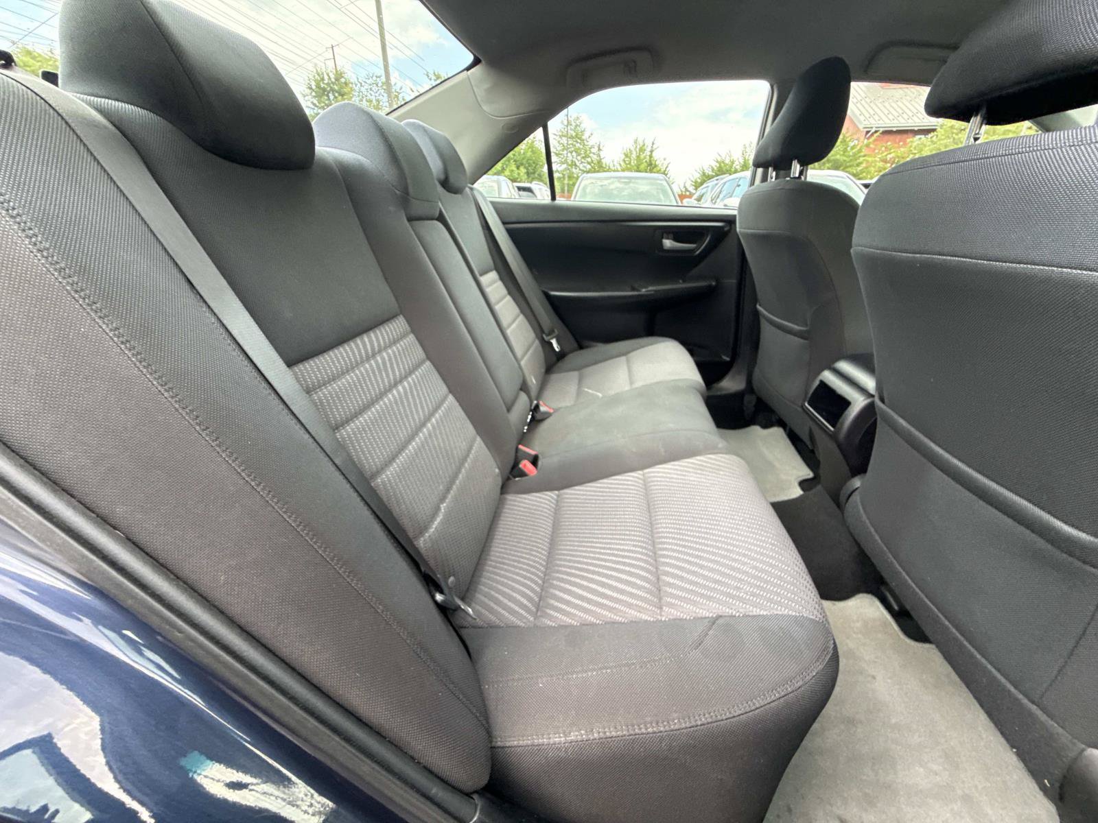 Used 2016 Toyota Camry LE FWD image 15