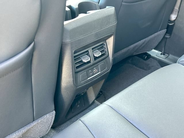 New 2026 Chevrolet Colorado LT w/ LT Convenience Package AWD/4WD image 21