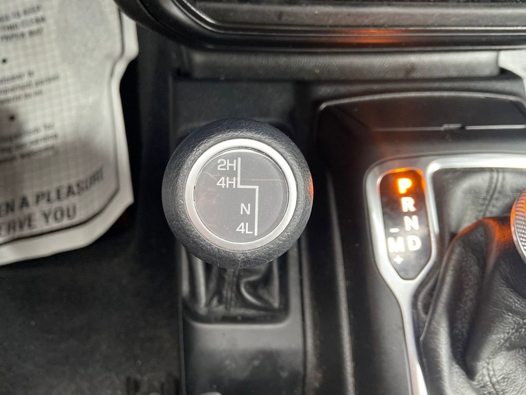 Used 2022 Jeep Gladiator Willys image 30