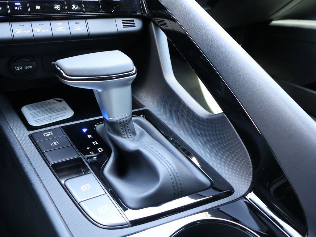 New 2026 Hyundai Elantra Sport image 38