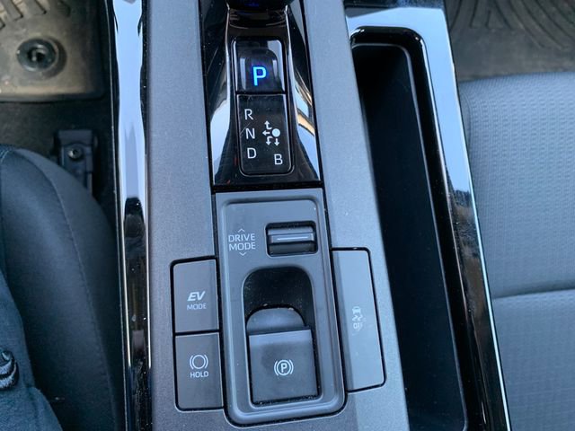 Used 2025 Toyota Prius LE image 23