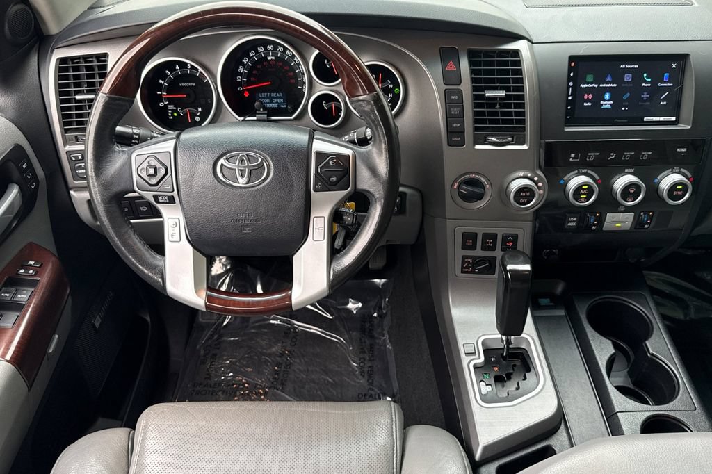 Used 2015 Toyota Sequoia Platinum AWD/4WD image 14