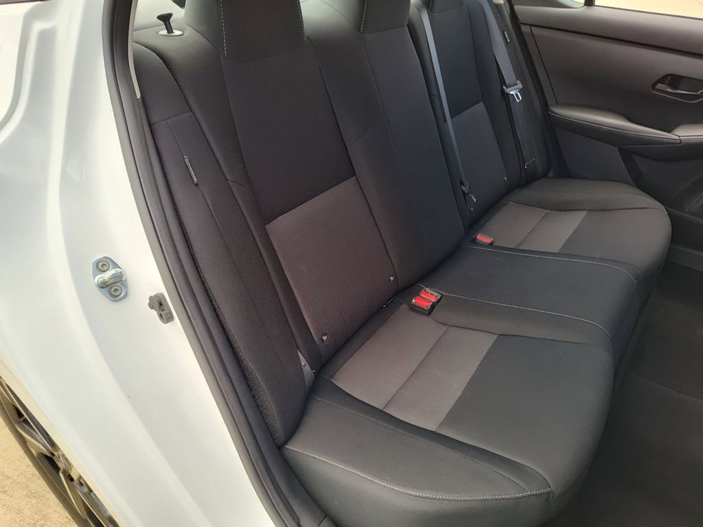 Used 2024 Nissan Sentra SV FWD image 32