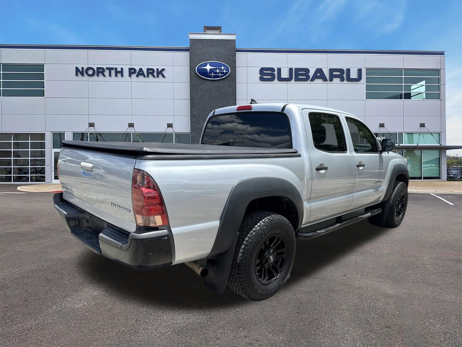 Used 2012 Toyota Tacoma PreRunner RWD image 3