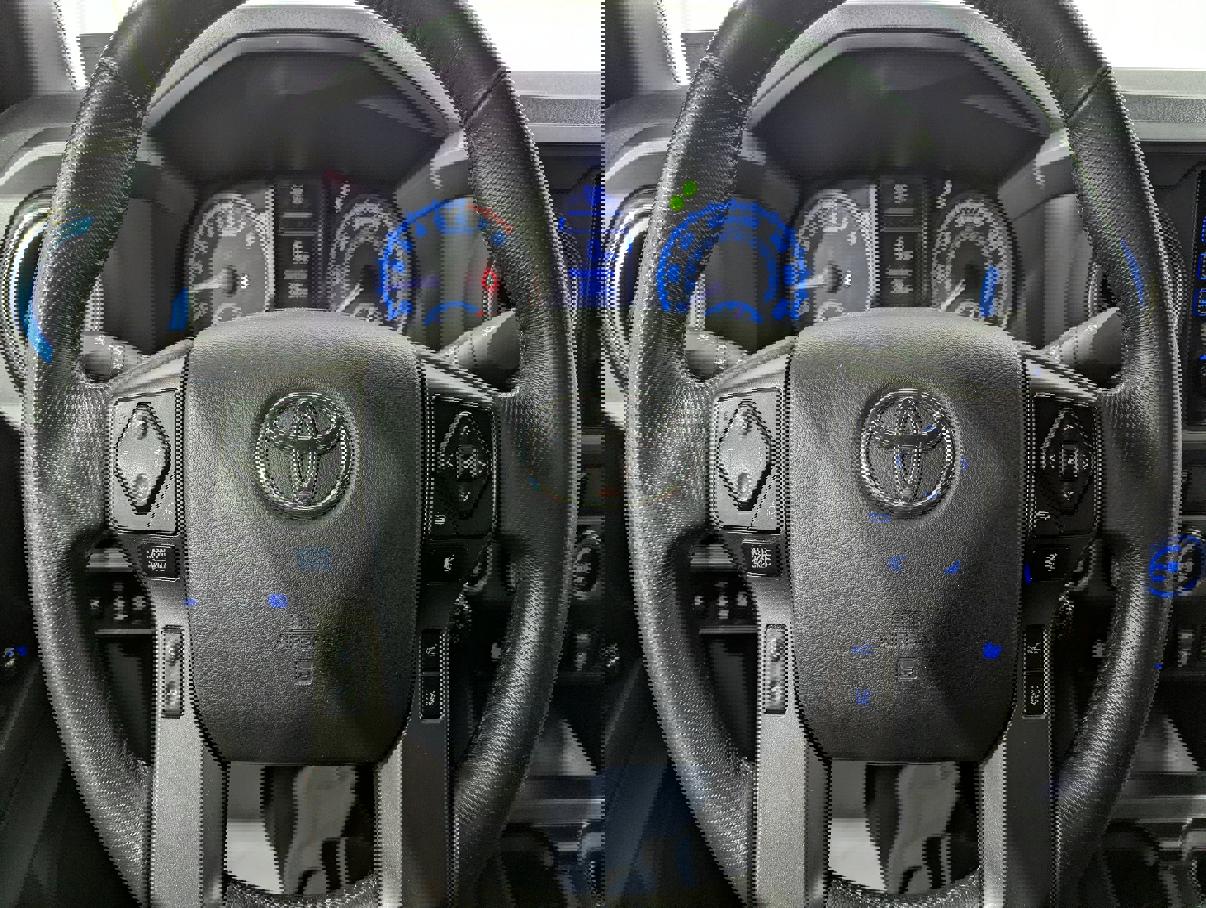 Used 2018 Toyota Tacoma SR image 16