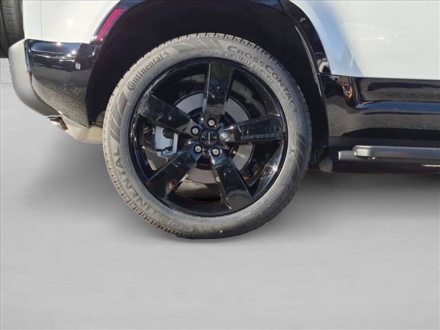 New 2026 Land Rover Defender 110 X-Dynamic SE AWD/4WD image 29