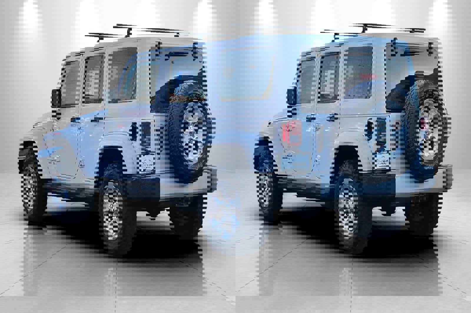 Used 2014 Jeep Wrangler Unlimited Sahara w/ Connectivity Group image 6