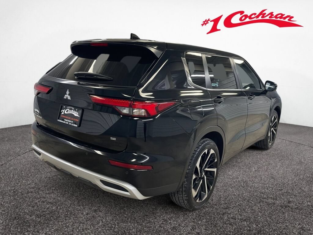Used 2024 Mitsubishi Outlander SE FWD image 29