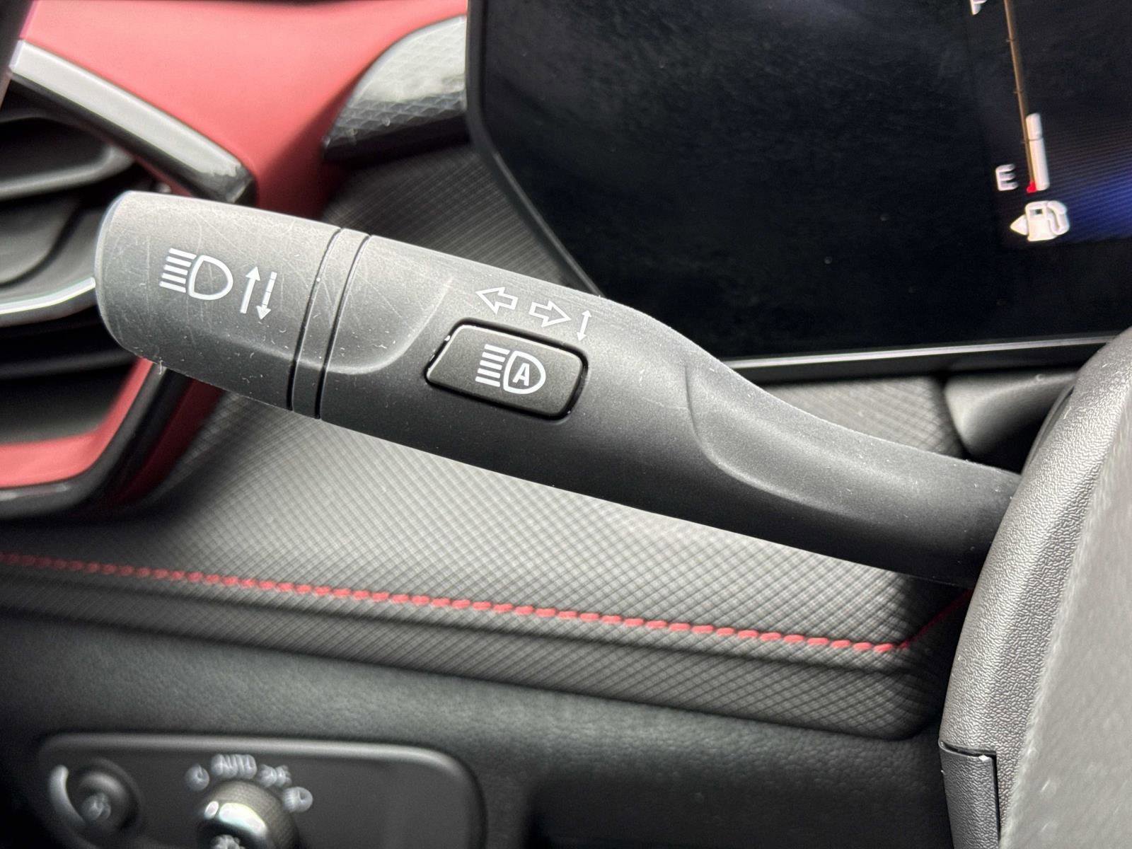 Used 2025 Chevrolet TrailBlazer RS w/ Driver Confidence Package image 10