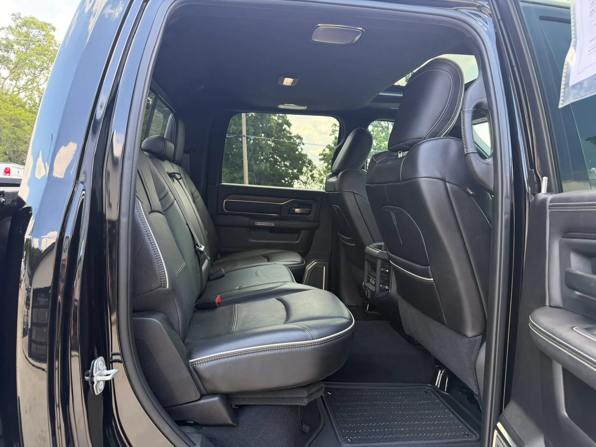 Used 2020 RAM 2500 Limited AWD/4WD image 48