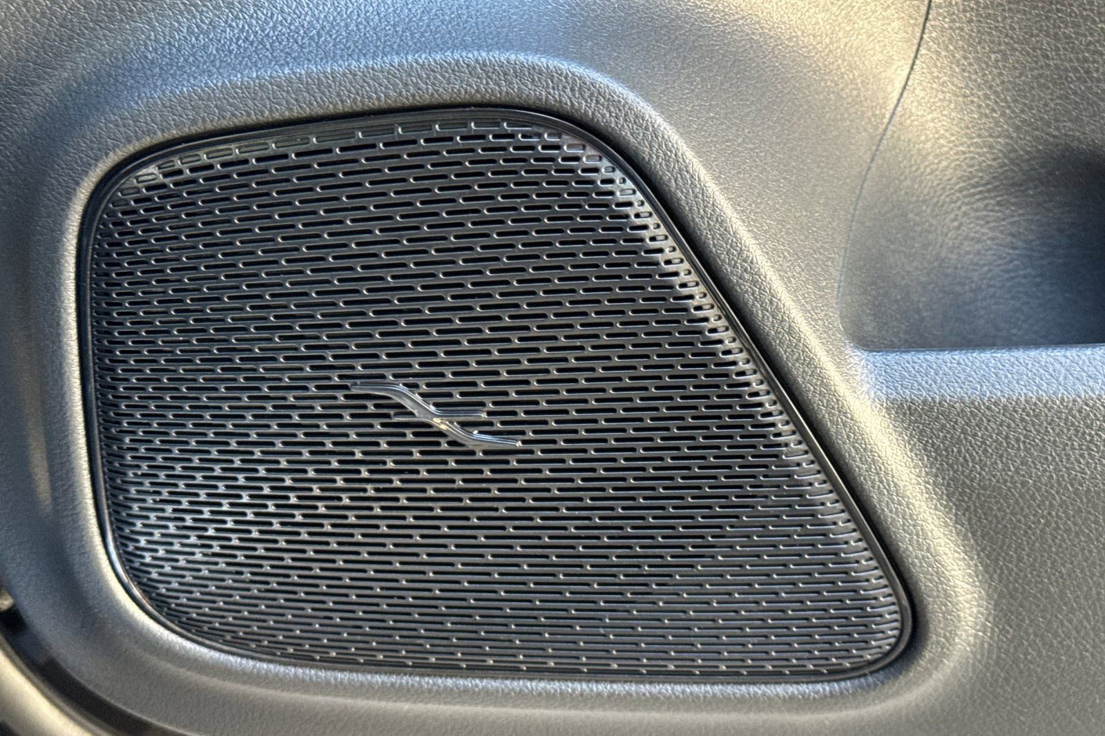 New 2026 Mercedes-Benz GLB 250 image 6