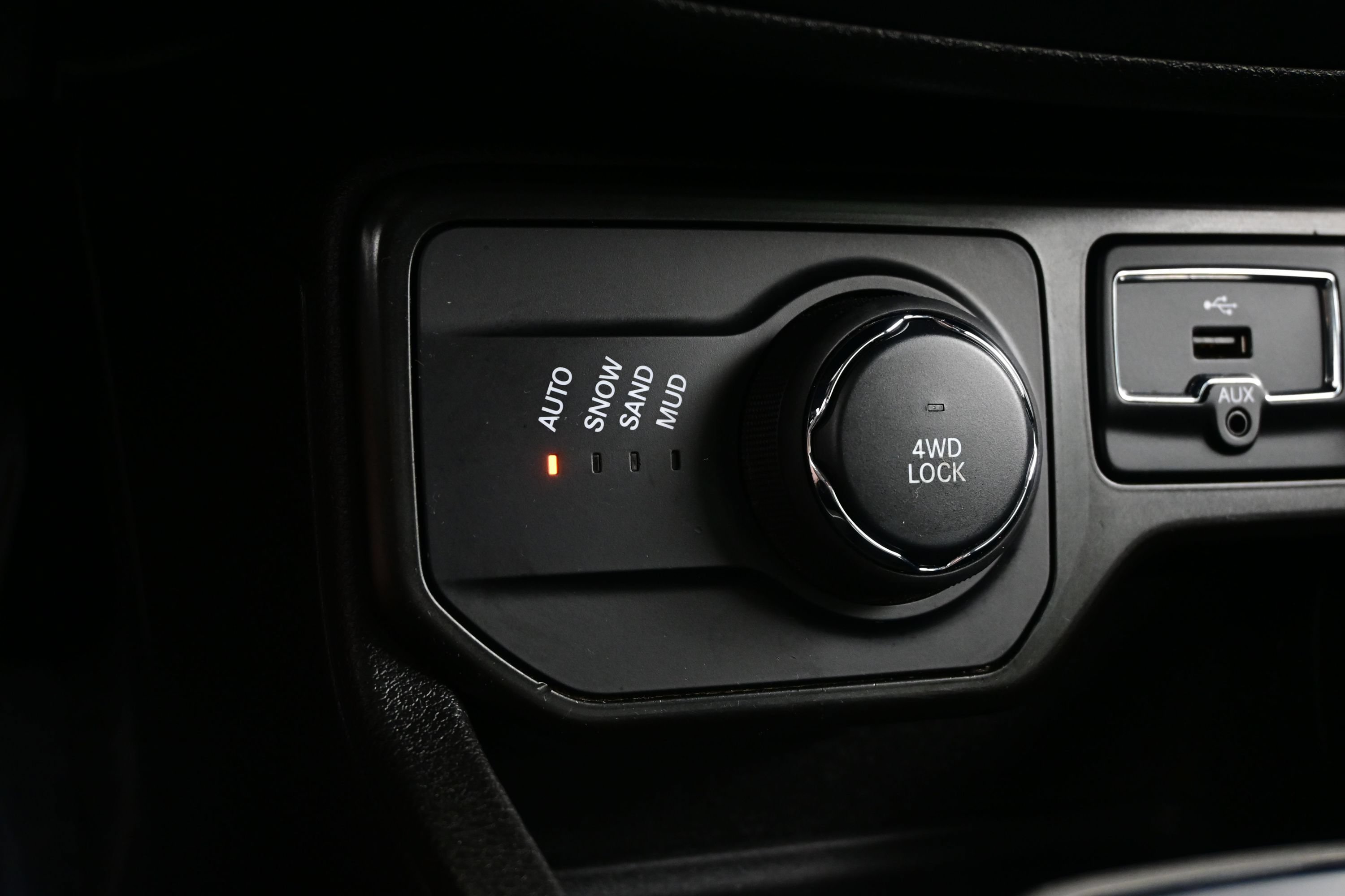 Used 2022 Jeep Renegade Latitude AWD/4WD image 20