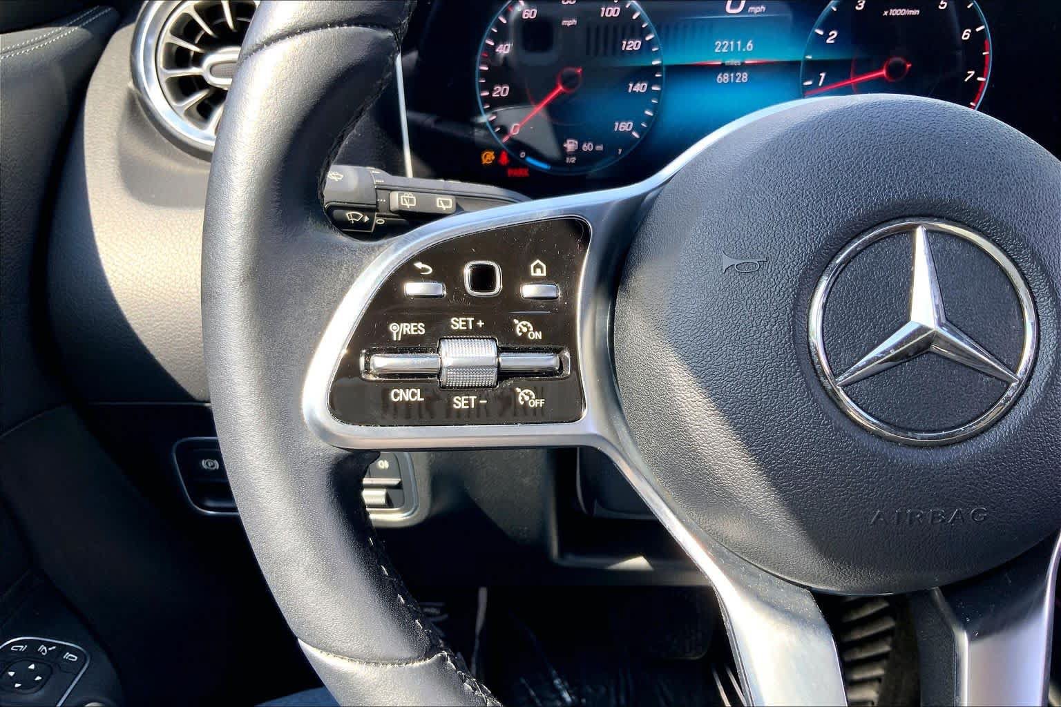 Used 2021 Mercedes-Benz GLA 250 4MATIC image 24