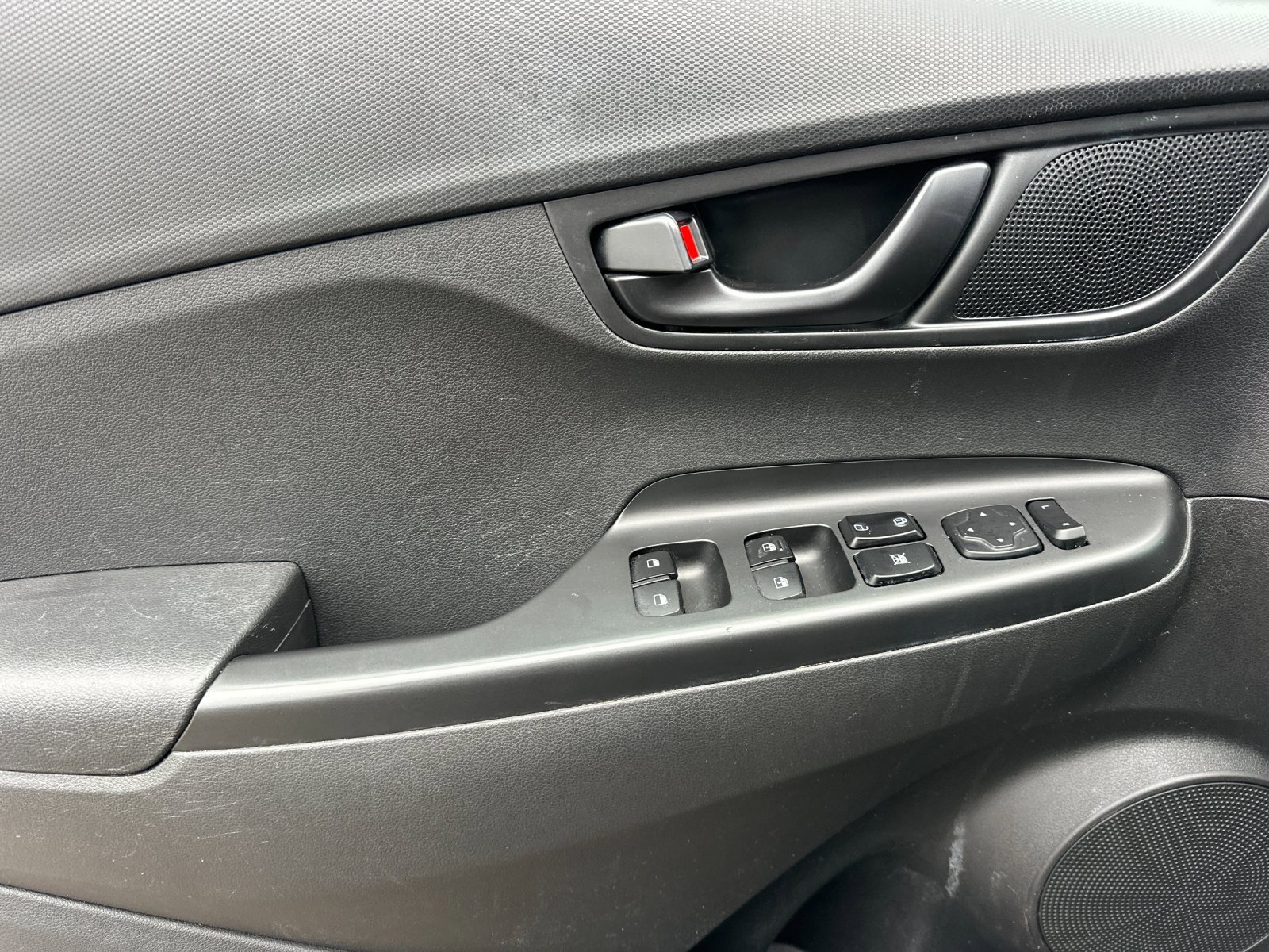 Used 2022 Hyundai Kona N Line image 11