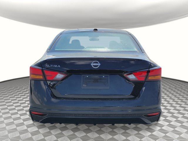 New 2025 Nissan Altima 2.5 SV image 4