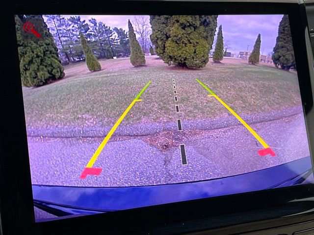 Used 2023 Jeep Grand Cherokee Limited image 15