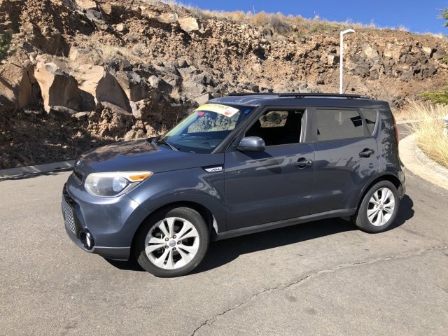 Used 2016 Kia Soul + image 2