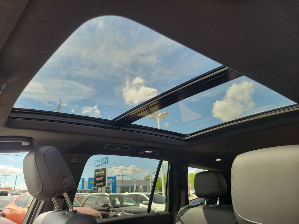 Used 2024 Cadillac XT6 Premium Luxury image 33