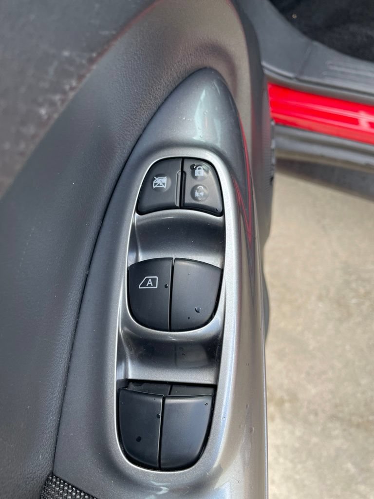 Used 2016 Nissan Juke SV w/ Technology Package FWD image 15