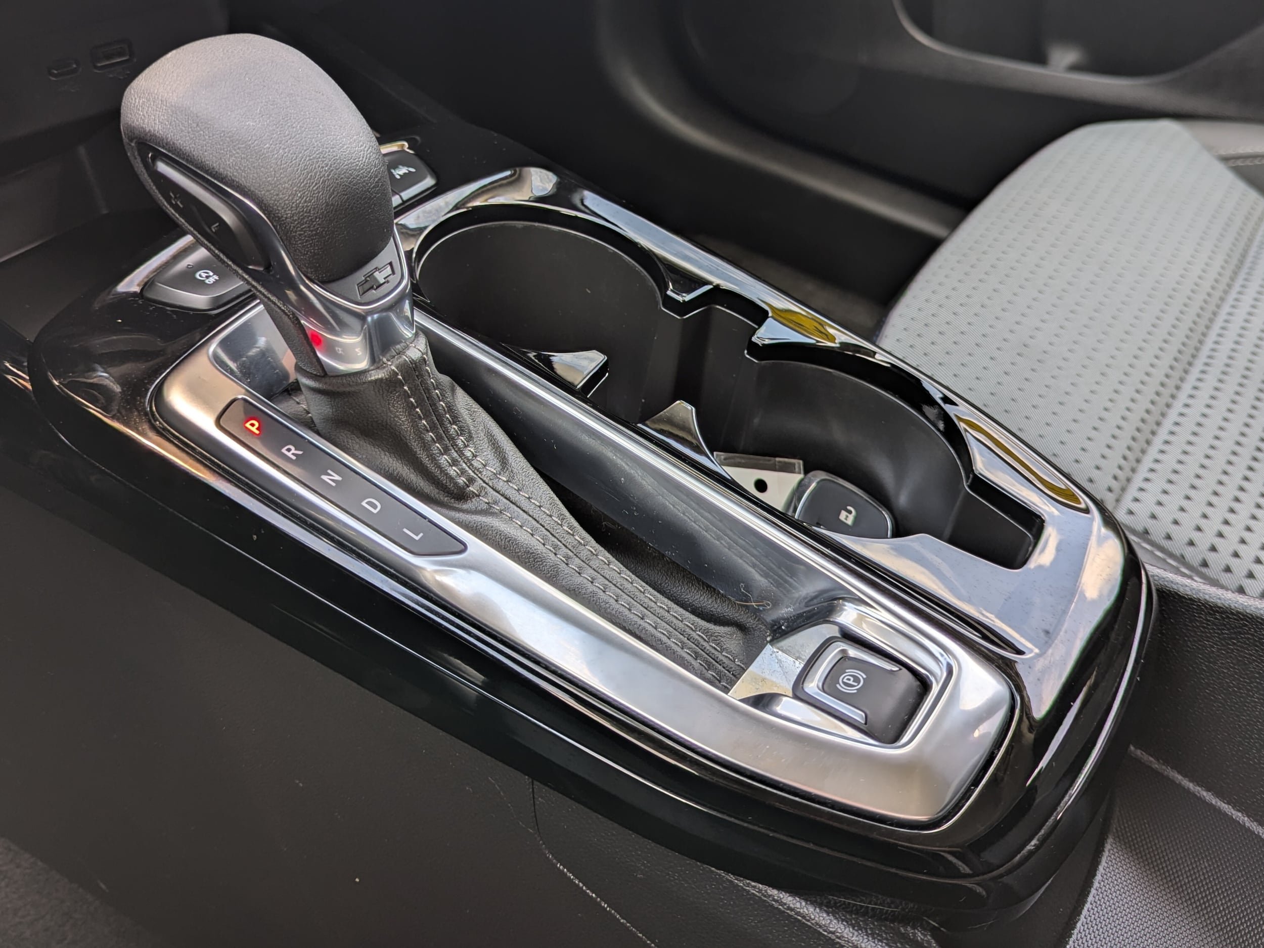 Used 2024 Chevrolet Trax LT w/ Driver Confidence Package FWD image 13