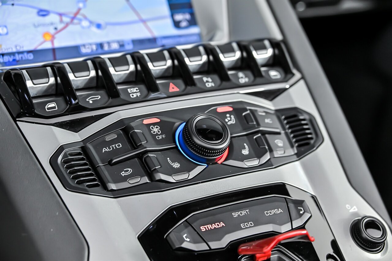 Used 2019 Lamborghini Aventador S AWD/4WD image 30