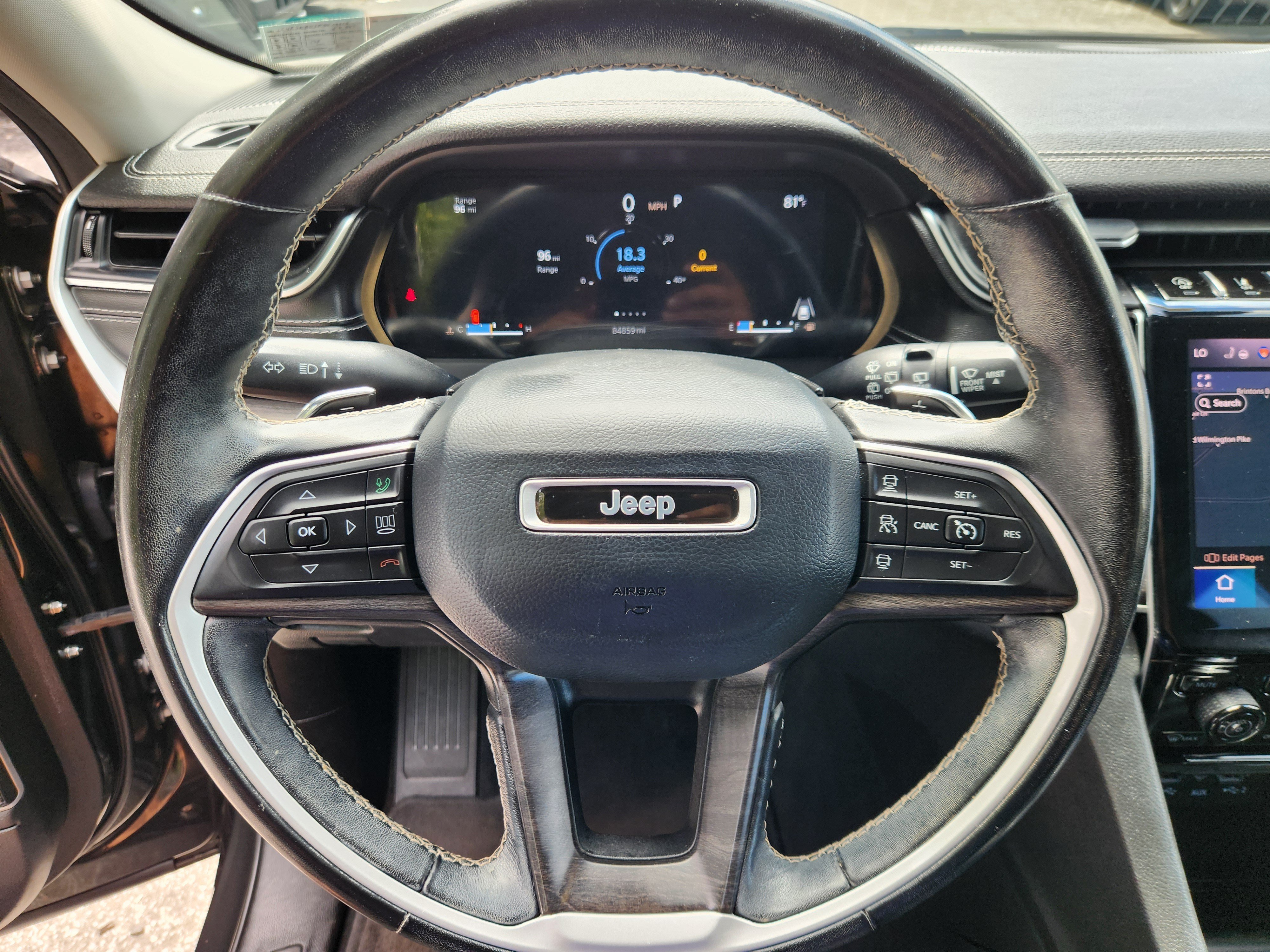 Used 2022 Jeep Grand Cherokee L Limited AWD/4WD image 9