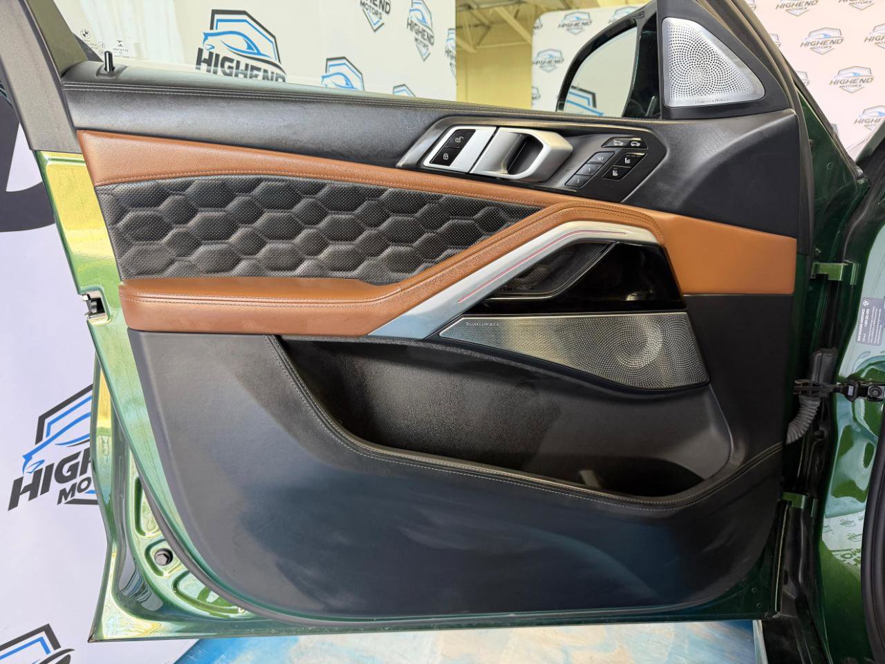 Used 2021 BMW X6 M w/ Competition Package image 11