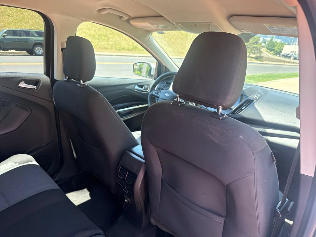Used 2018 Ford Escape SE w/ SE Sync 3 Package AWD/4WD image 25