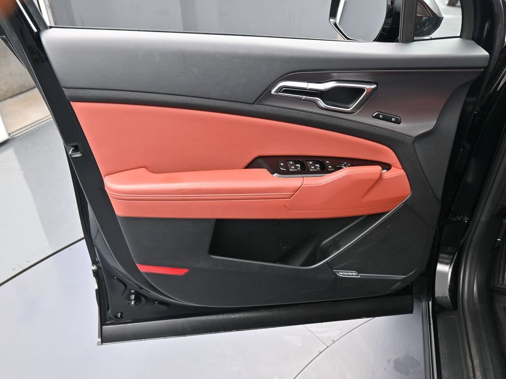 Used 2024 Kia Sportage SX image 13