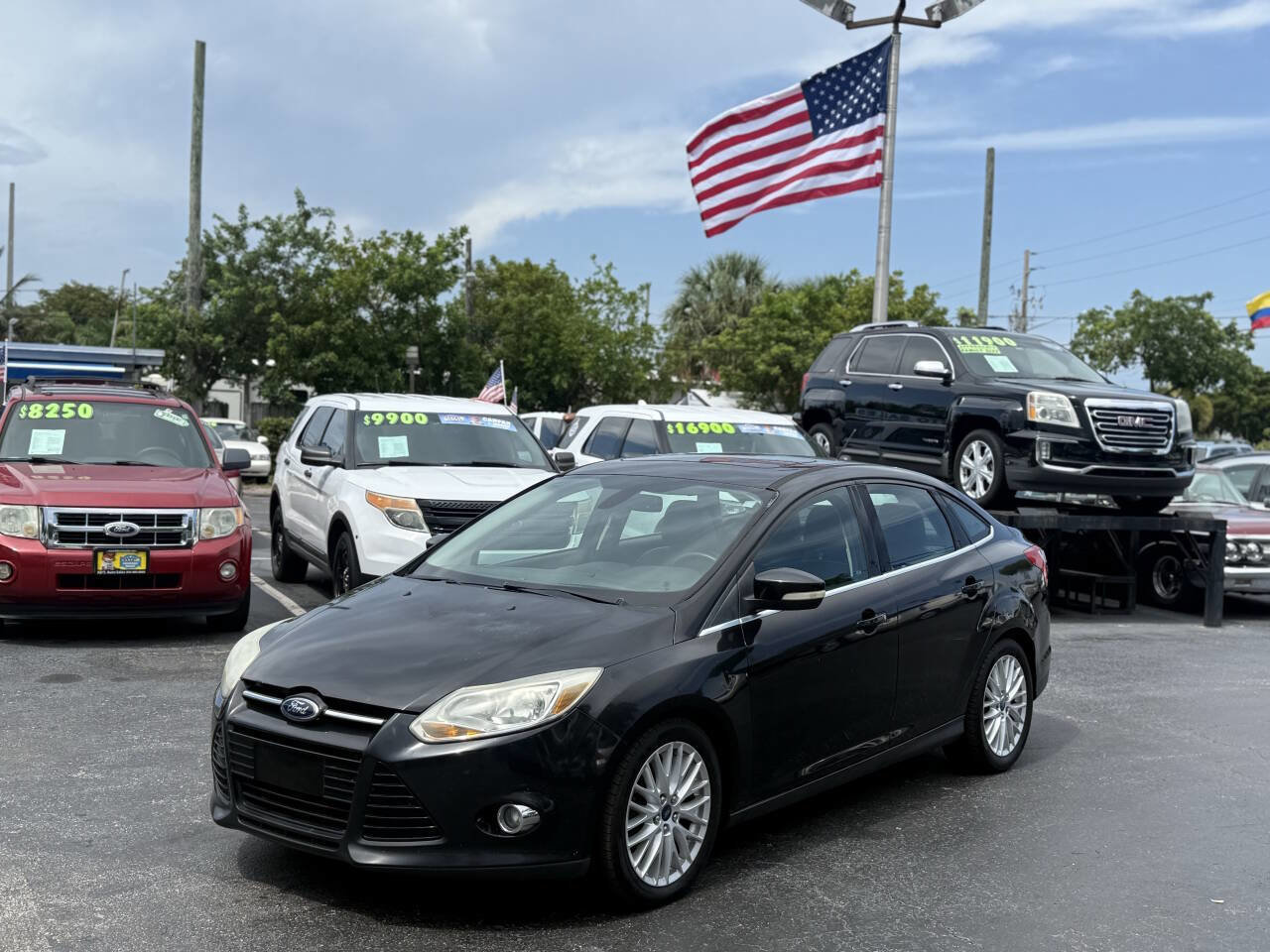 Used 2012 Ford Focus SEL image 1