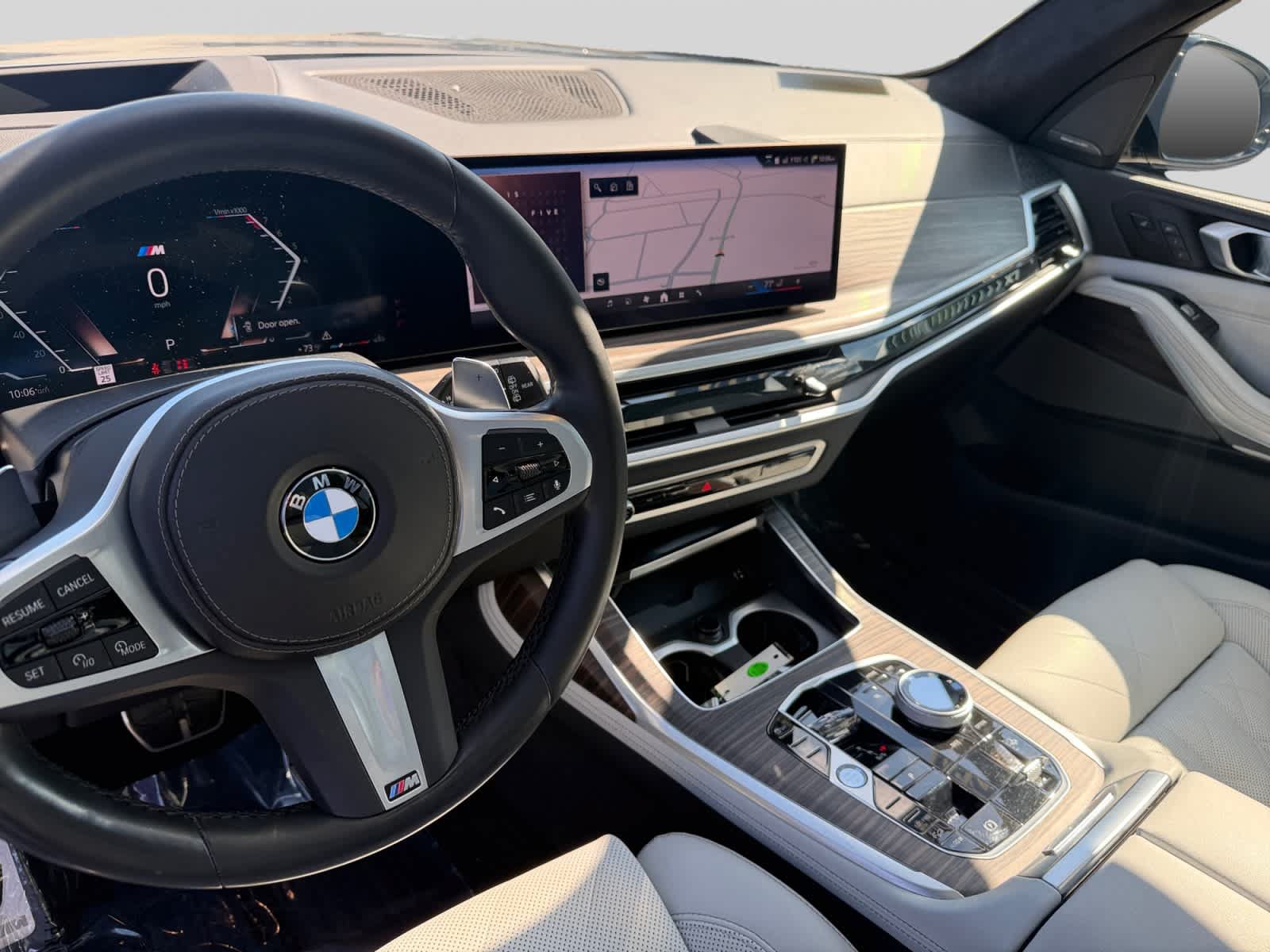 Used 2024 BMW X7 xDrive40i w/ Executive Package AWD/4WD image 13