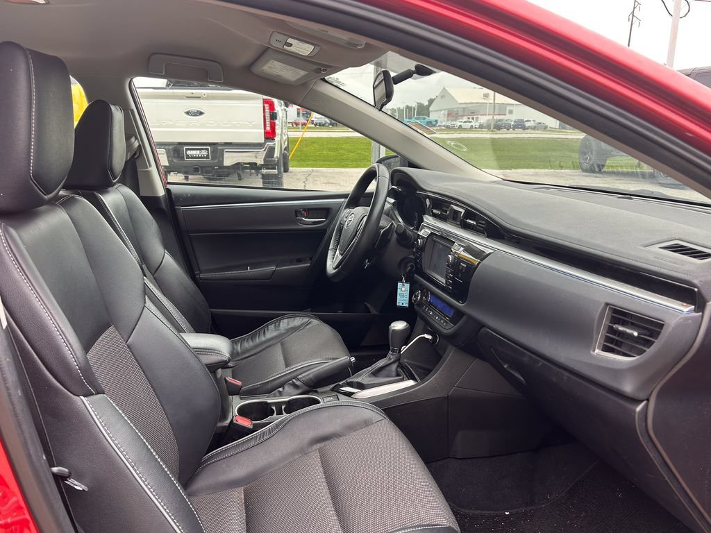 Used 2014 Toyota Corolla S FWD image 18