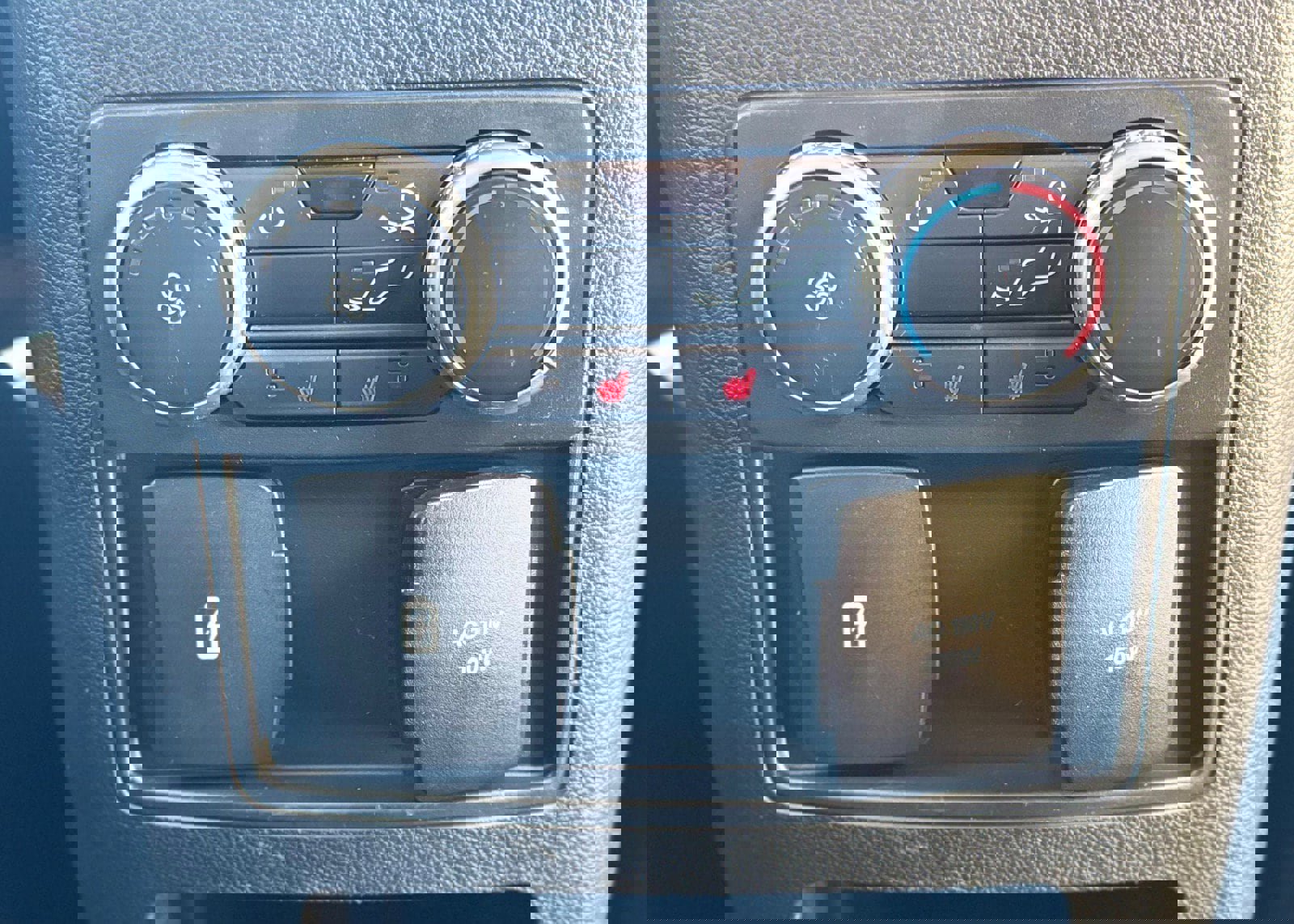 Certified 2020 Ford Explorer Limited image 30