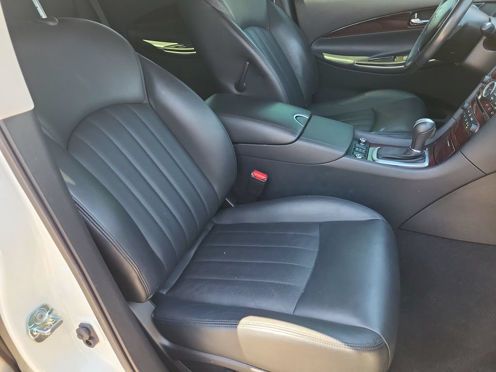 Used 2017 INFINITI QX50 AWD w/ Premium Plus Package image 22
