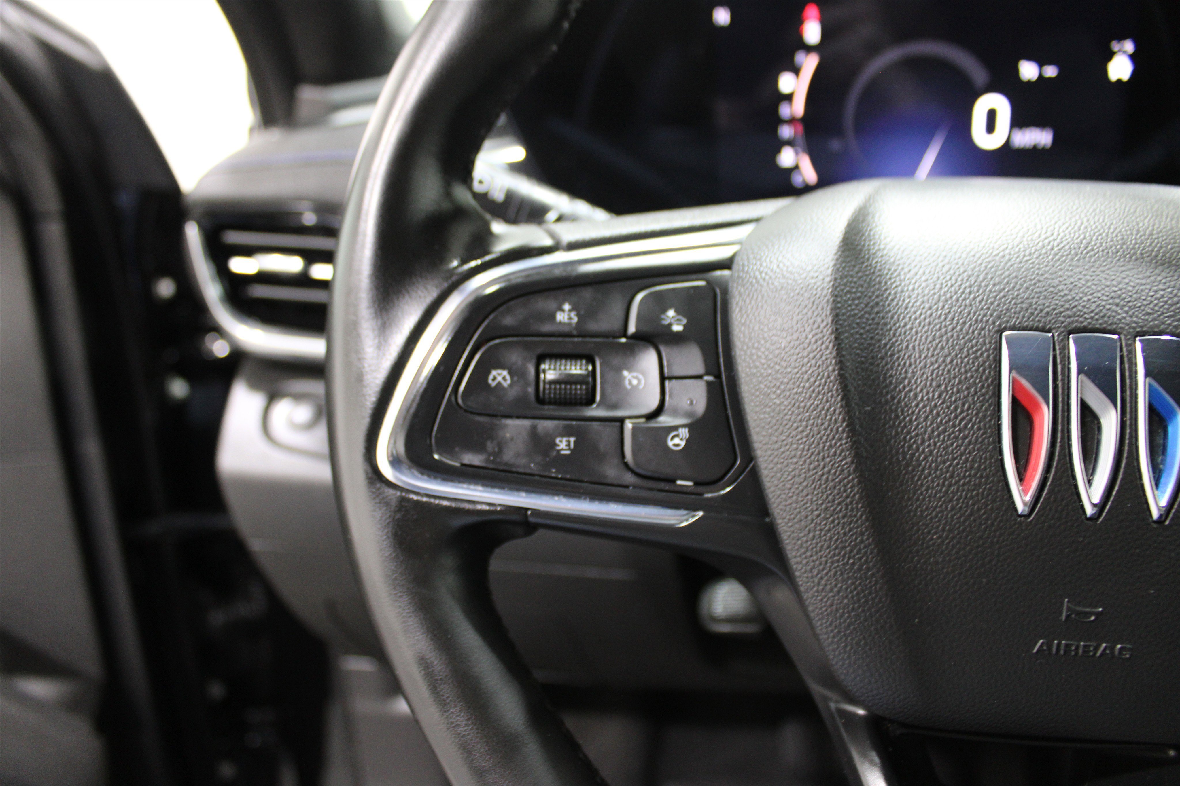 Used 2024 Buick Envista Sport Touring w/ Convenience I Package image 11