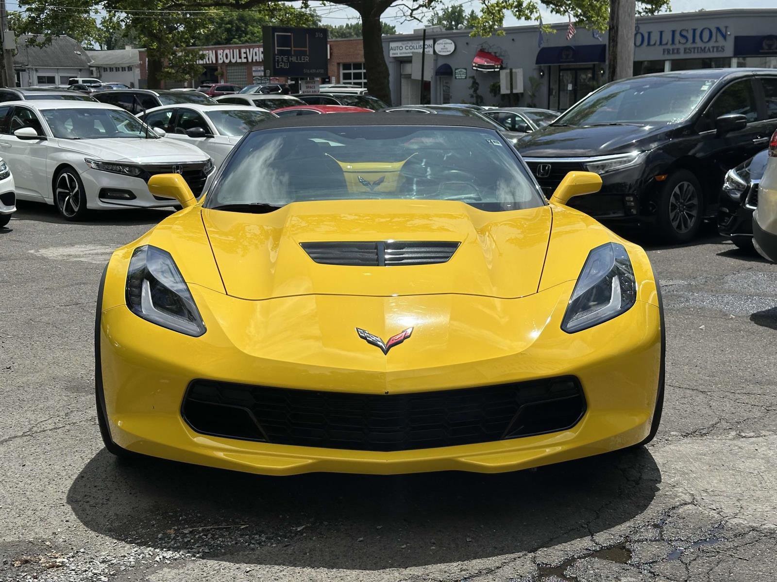 Used 2015 Chevrolet Corvette Z06 w/ 3LZ Preferred Equipment Group image 7