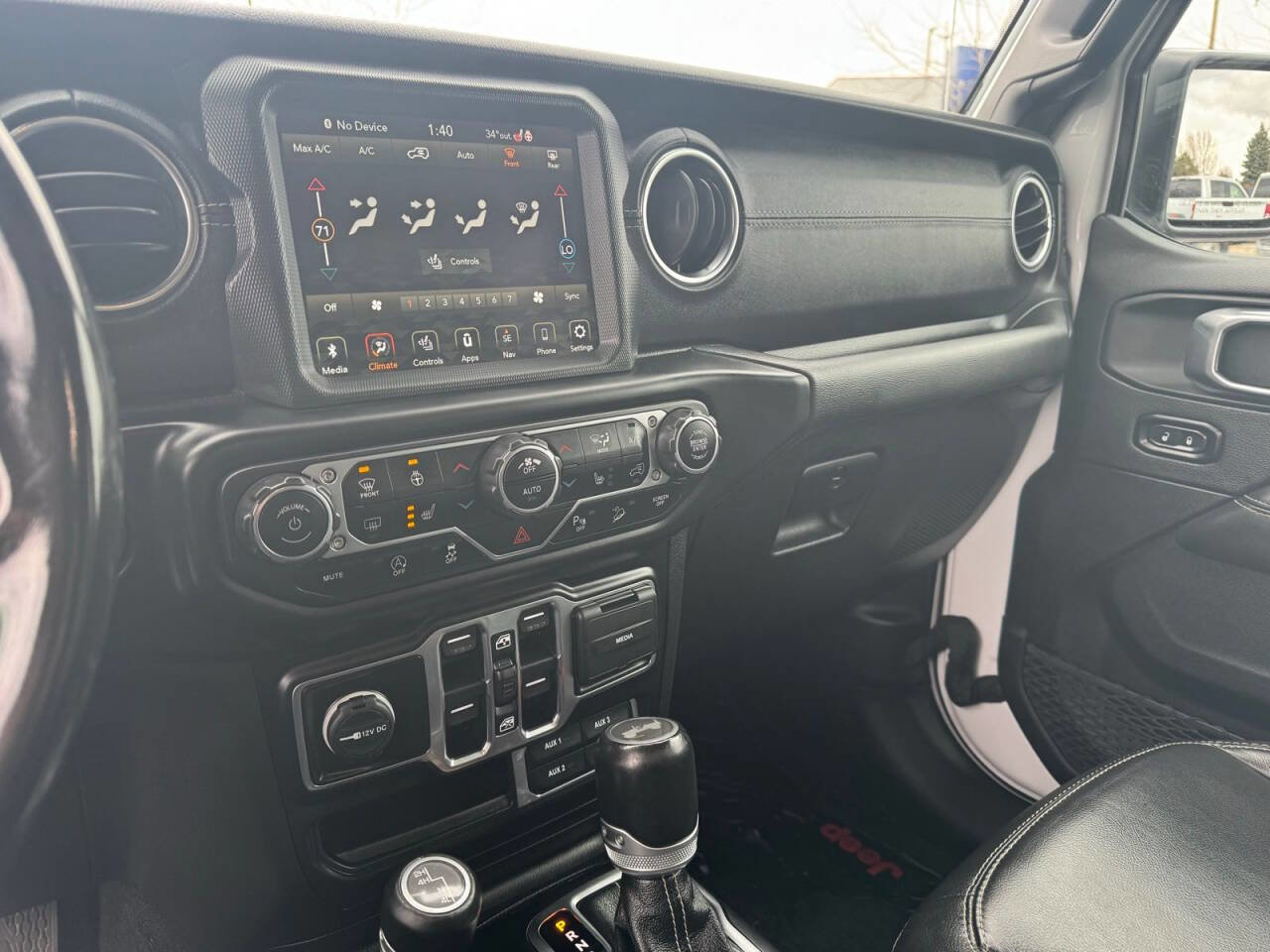 Used 2021 Jeep Wrangler Unlimited Sahara w/ Uconnect 4C Nav & Sound Group AWD/4WD image 20