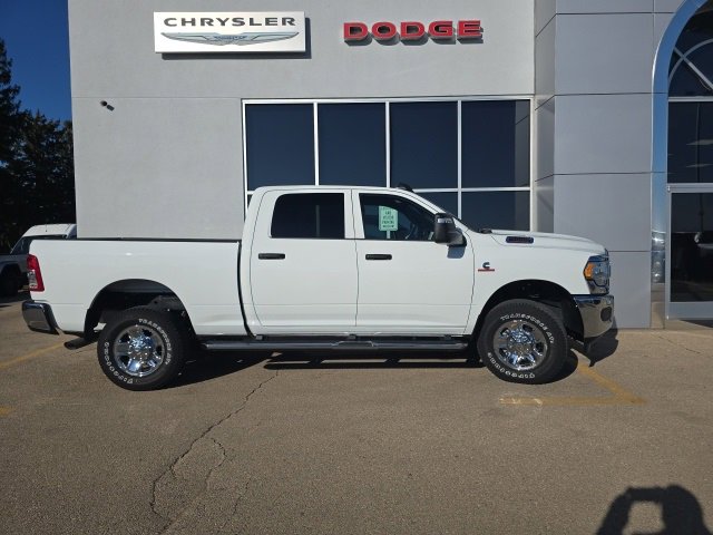 Used 2024 RAM 2500 Tradesman w/ Chrome Appearance Group image 3
