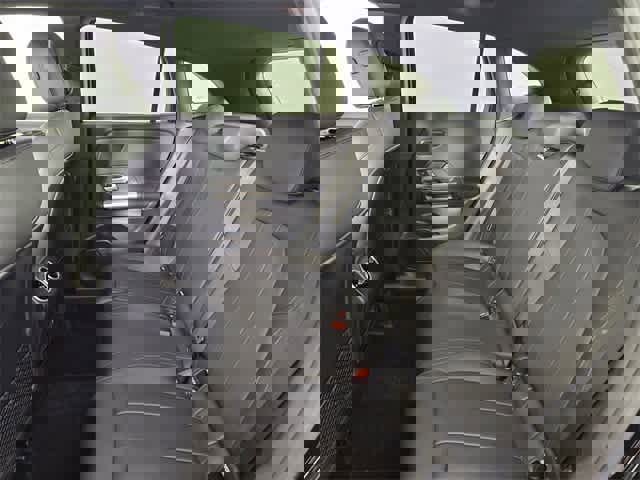 Certified 2025 Mercedes-Benz GLA 250 4MATIC image 43