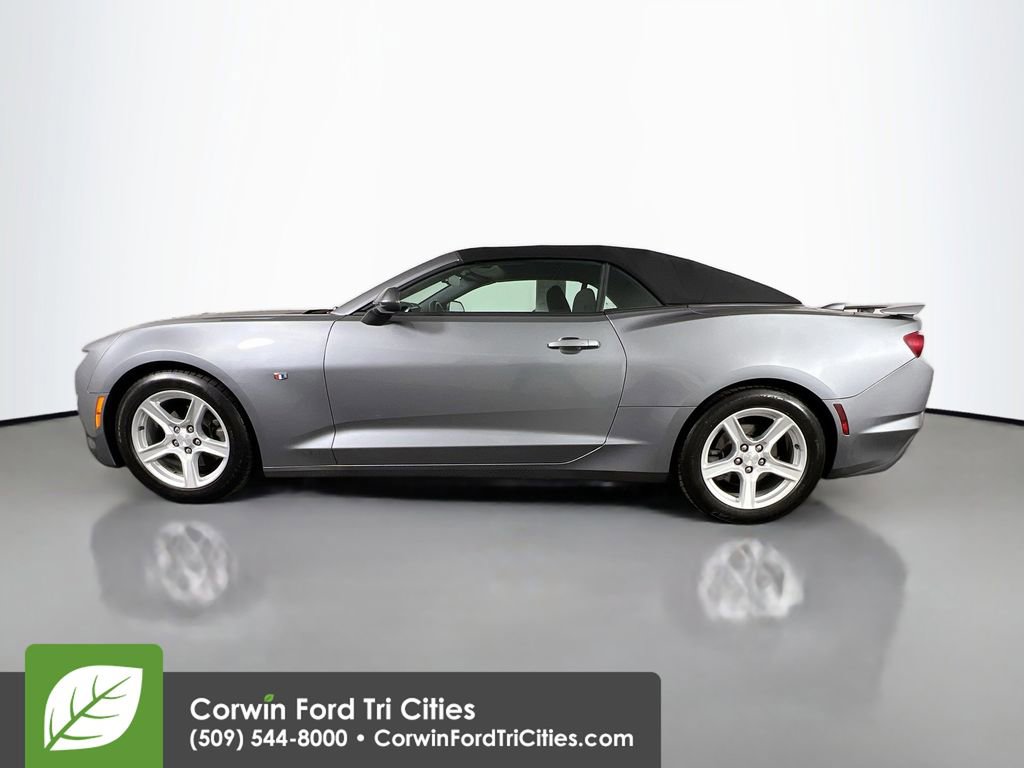 Used 2020 Chevrolet Camaro LT RWD image 6